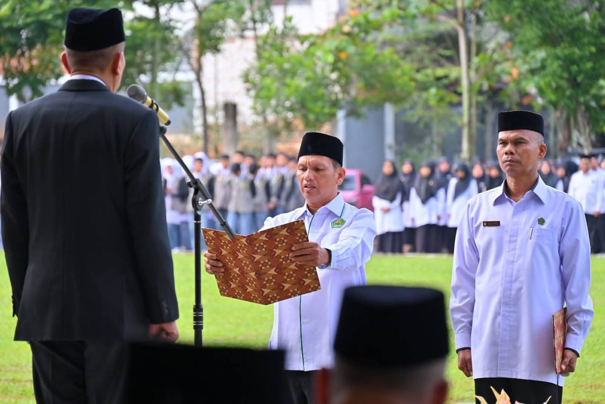 "Kerukunan Umat dan Tantangan AI” Pesan Menag pada HAB ke-80 di Payakumbuh