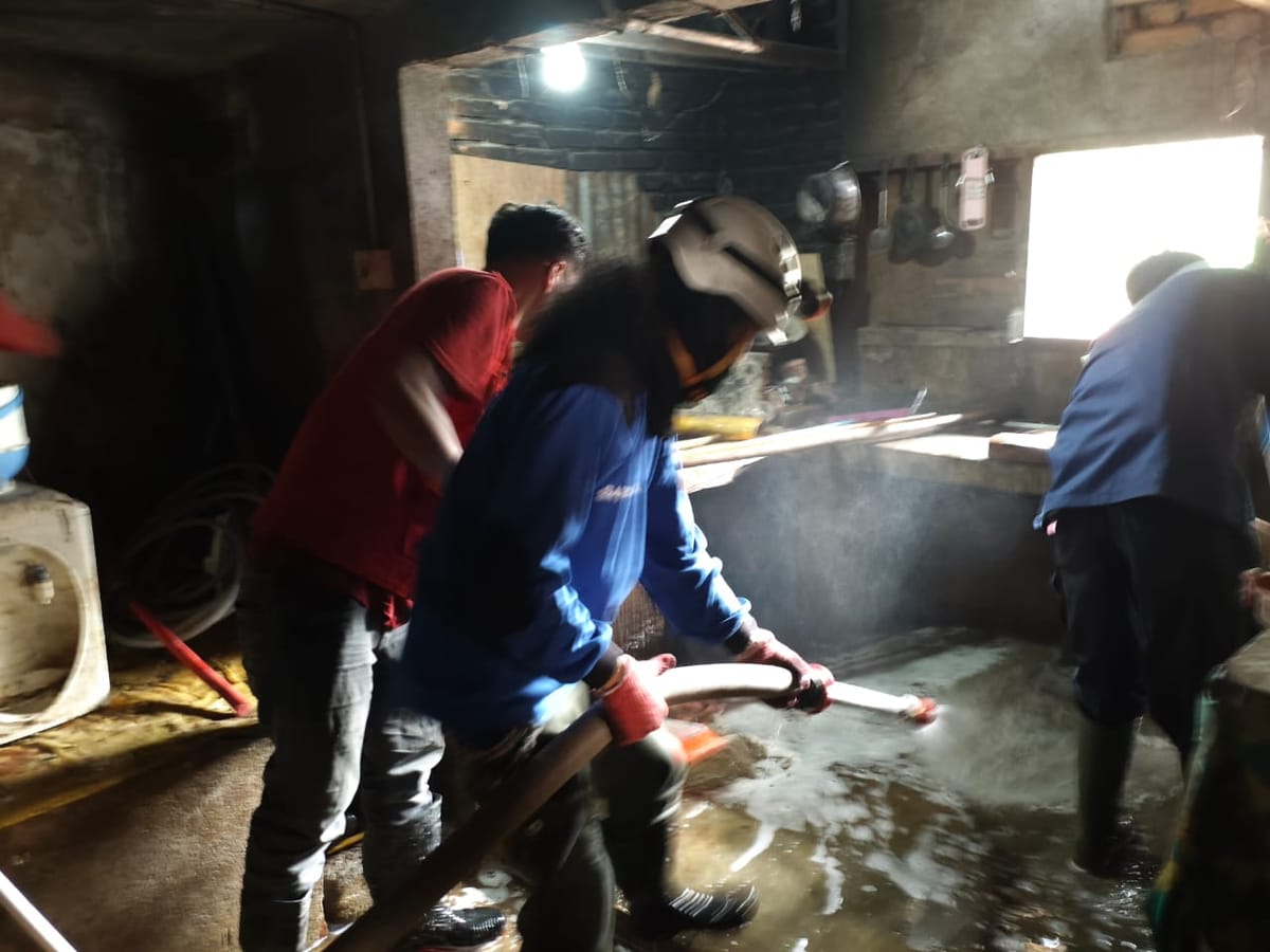 PMI Buka Pos Pelayanan Pasca Galodo di Wilayah Malalak