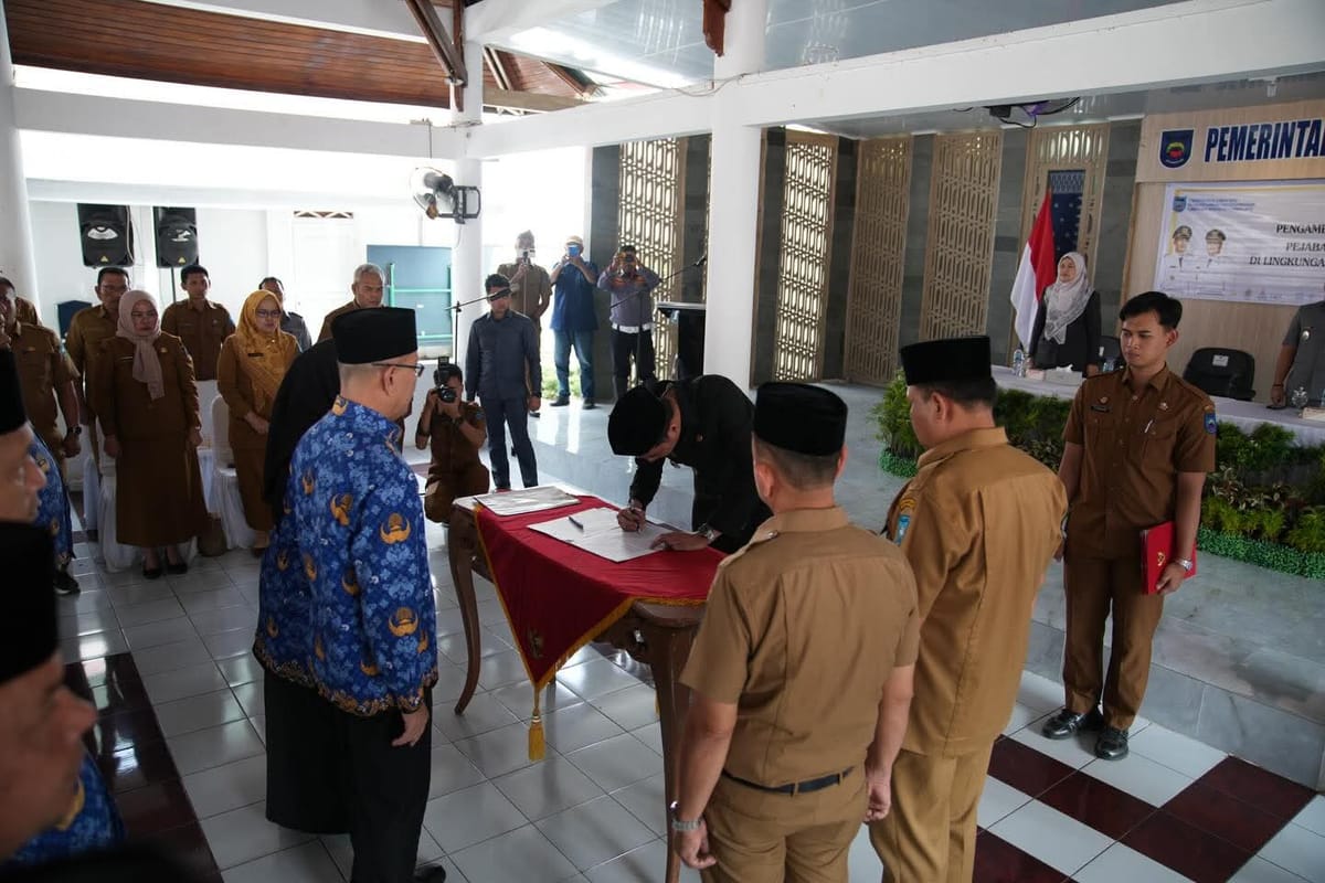 Wali Kota Sawahlunto Lantik Pejabat Pimpinan Pratama, Perkuat Kinerja Pemerintahan Awal Tahun