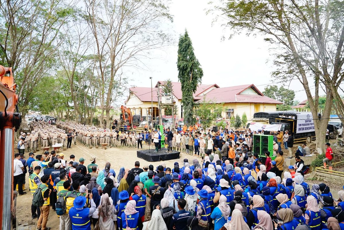 Mendagri Pimpin Apel Satgas Percepatan Pemulihan Pascabencana di Aceh Tamiang