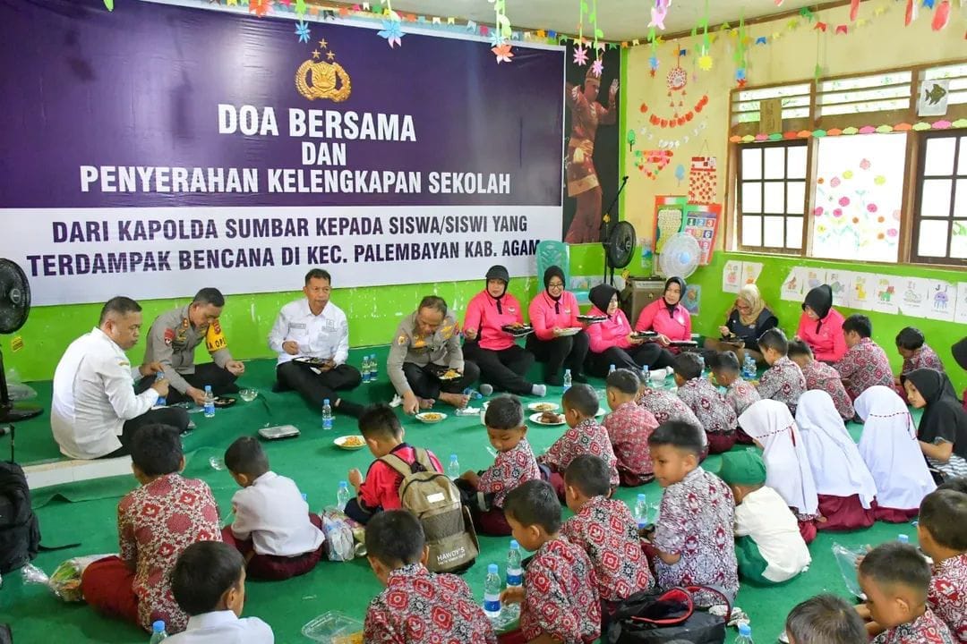 Yayasan Kemala Bhayangkari Gelar Trauma Healing Bagi Anak-Anak di Posko Utama Kecamatan Palembayan