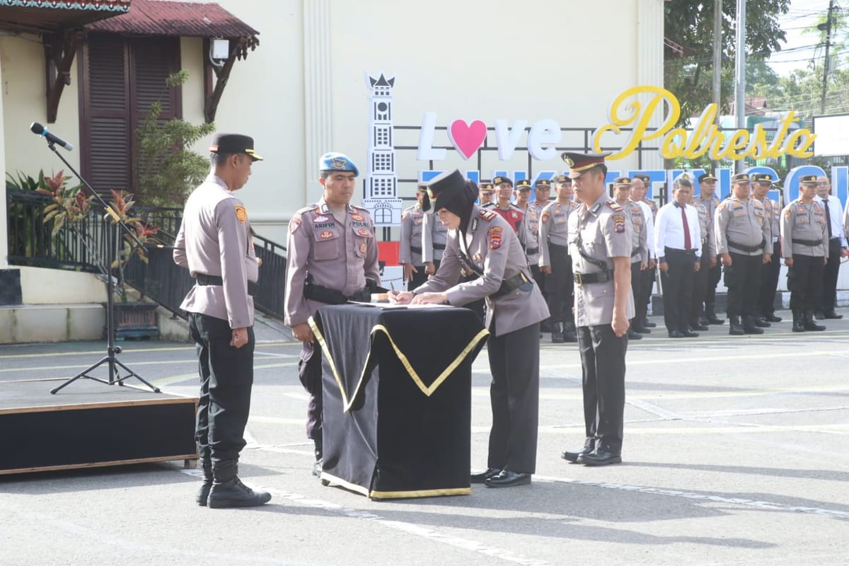 Polresta Bukittinggi Laksanakan Serah Terima Jabatan Kasat Pamobvit