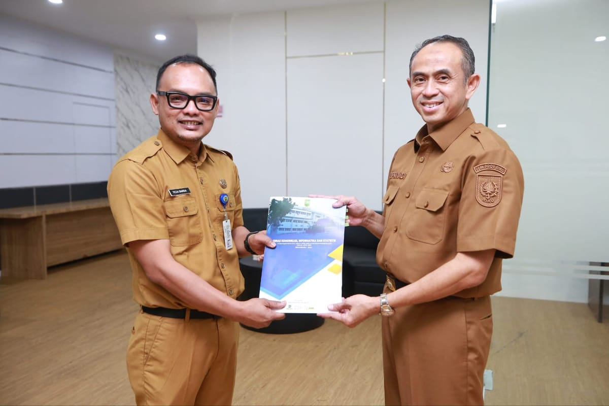 Sertijab Kepala Diskominfotik Riau, Drs.H.Supriyadi, M.Si Mari Bersama Jalankan Tugas Dengan Baik