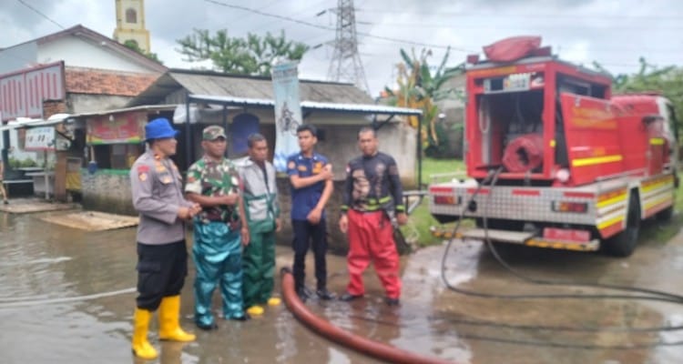 Dampak Cuaca Ekstrem Berpotensi Banjir di Sejumlah Wilayah Jakarta.