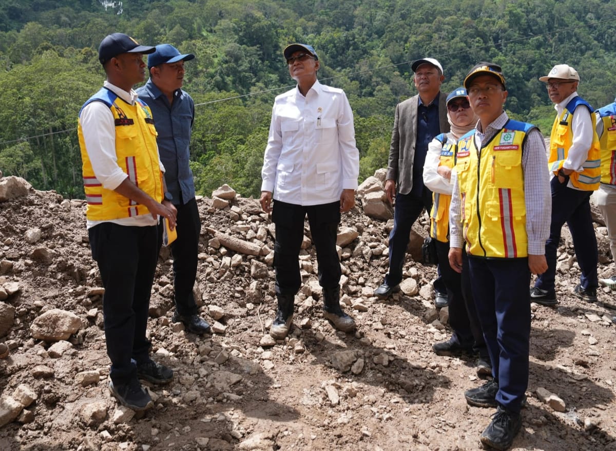 Menteri Dody Tinjau Infrastruktur Terdampak Banjir Susulan di Aceh