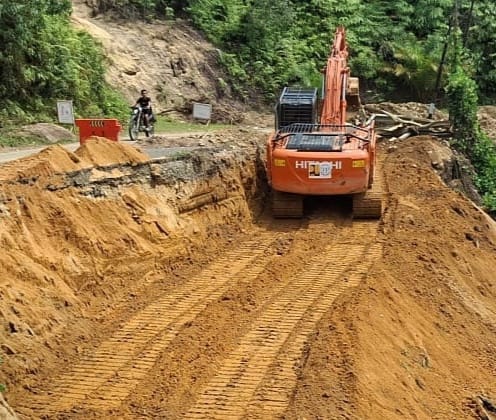 Jalan Tarutung – Sibolga via Batu Lubang  Sumut Akan Segera Ditangani Secara Permanen