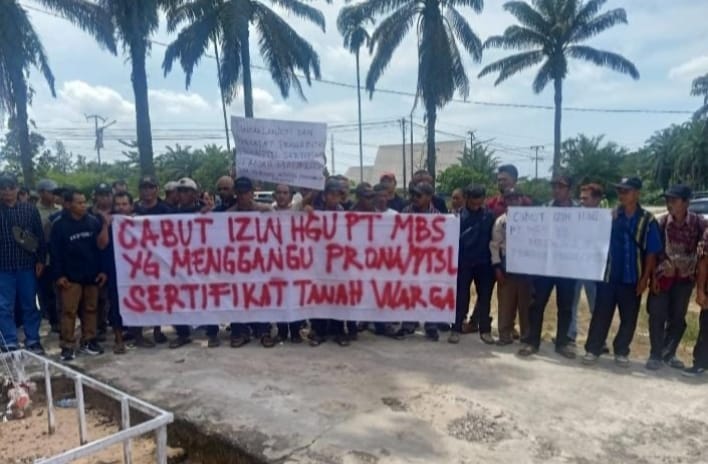 Masyarakat Menuntut Cabut HGU PT MBS di Kab Landak