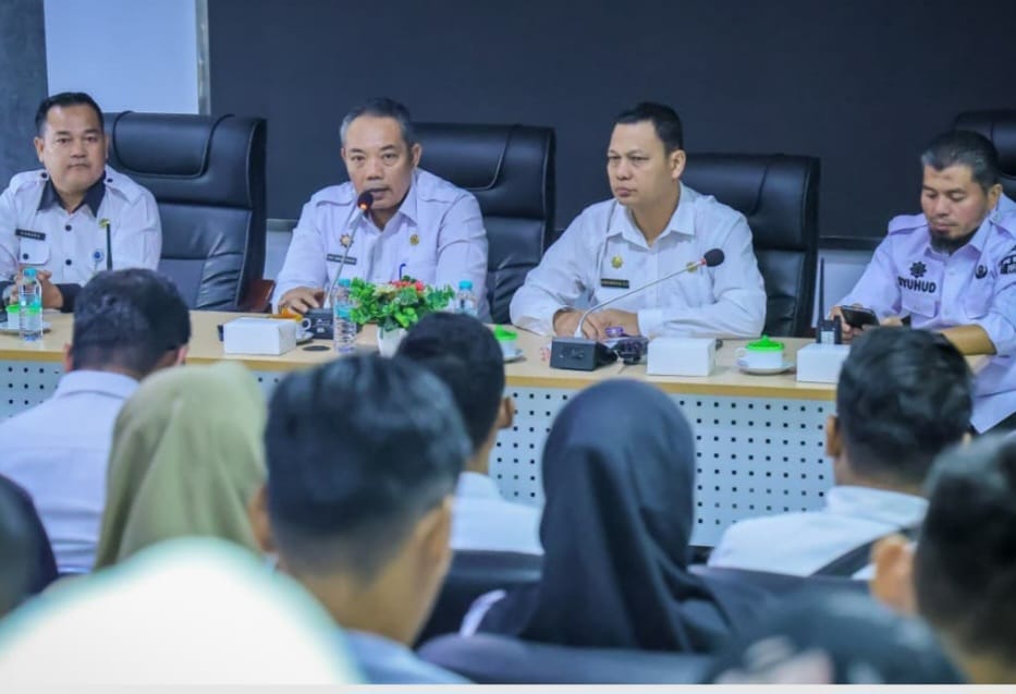 PJ.Sektetaris Daerah Kota Pekanbaru,Ingot Ahmad Hutasuhut Pimpin Rapat Koordinas Lintas Perangkat Darah.