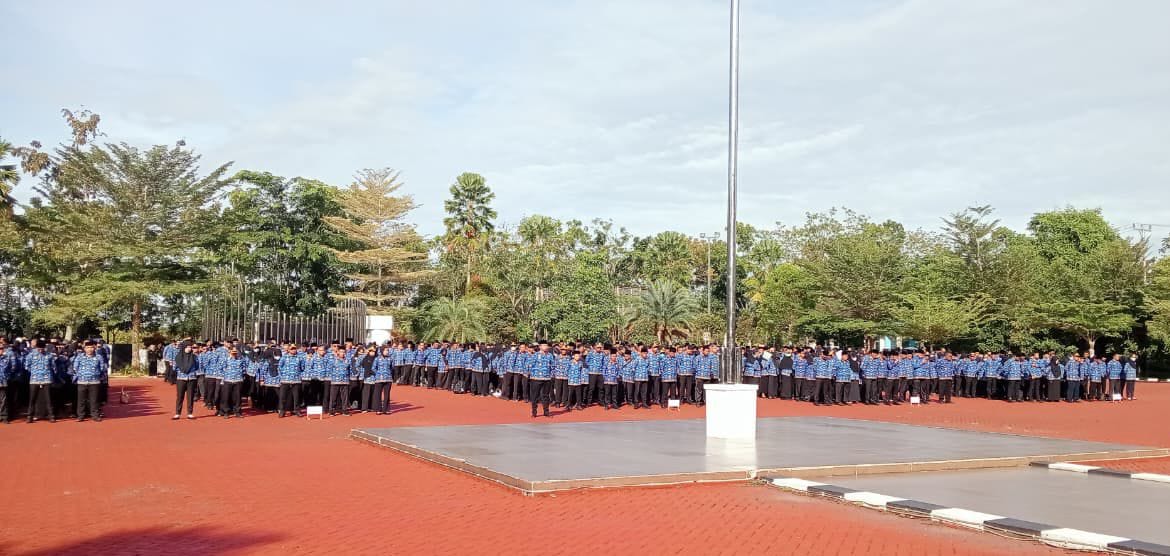 Bupati Sujiwo Dorong ASN Layani Lebih Tulus dan Profesional