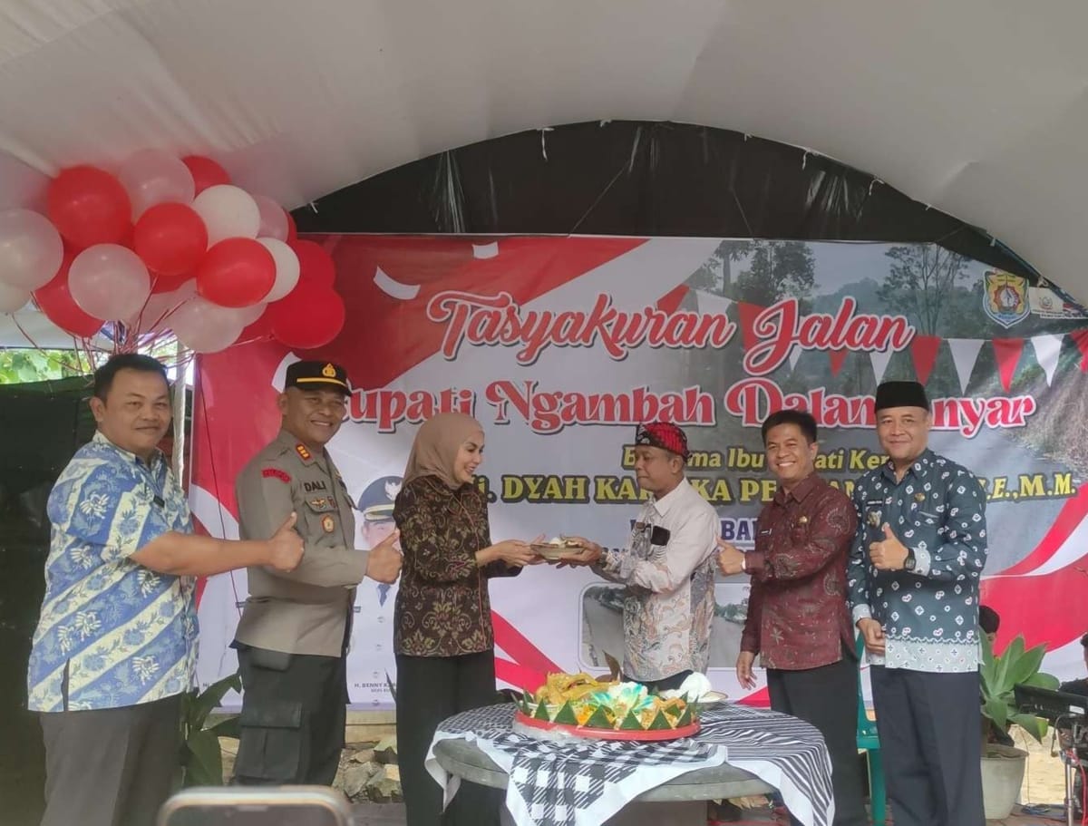 Bupati Kendal Resmikan Jalan Kabupaten di Dusun Banjaran