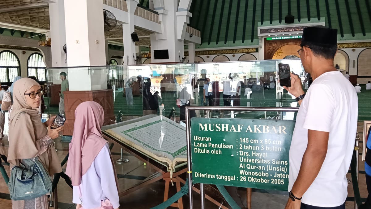 Masjid Agung Jawa Tengah, Ikonik sebagai Destinasi Wisata Religi
