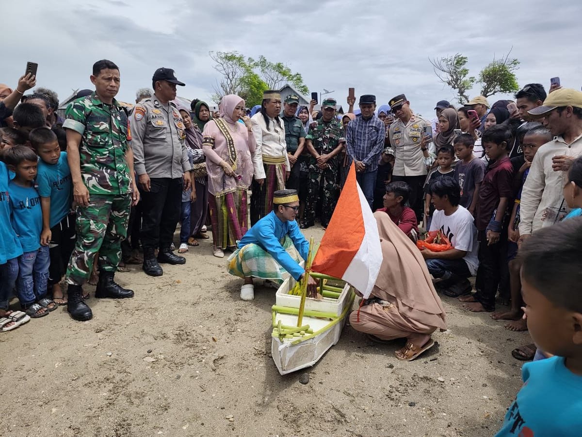 Kasdim 1425/Jeneponto Hadiri Pesta Laut Je'ne-Je'ne Sappara
