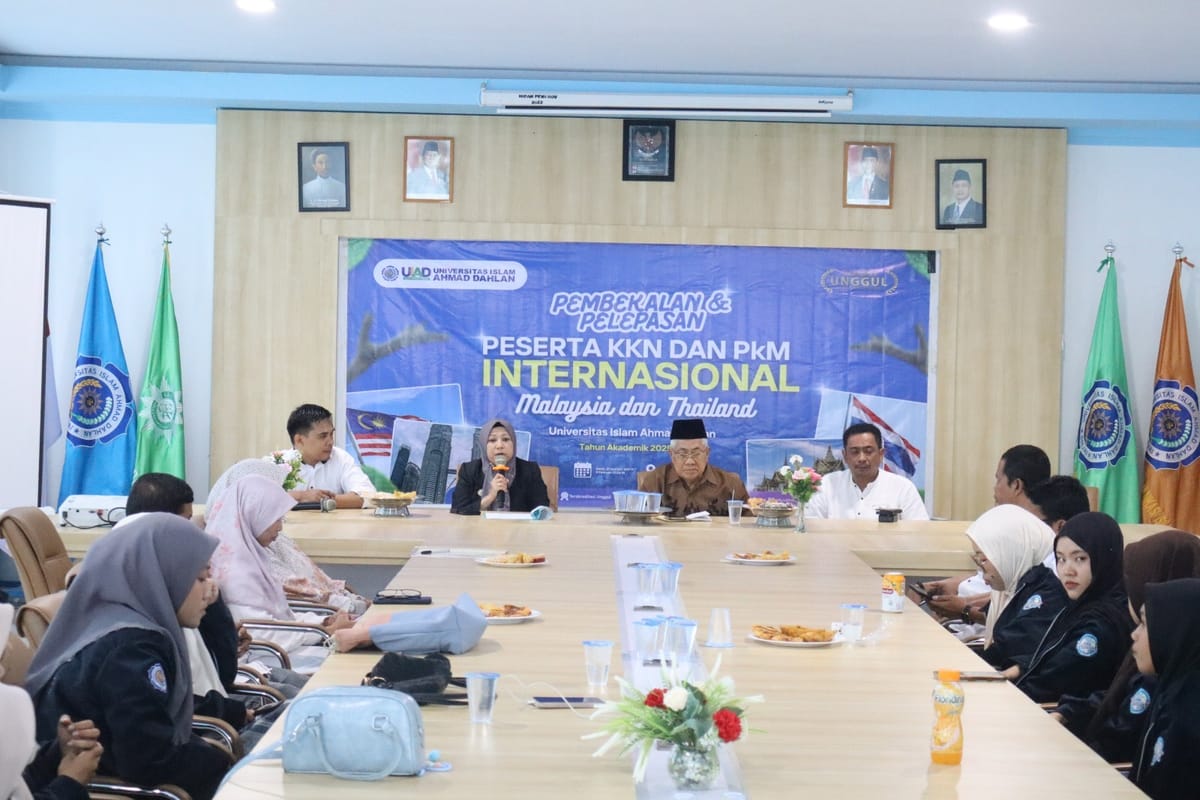 UIAD Sinjai lepas Mahasiswa KKN & Dosen PkM Internasional ke Malaysia dan Thailand