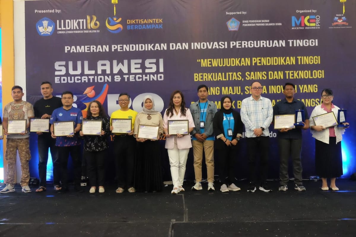 Unimerz dan Polimerz Makassar Raih Penghargaan  The Best Service and Education