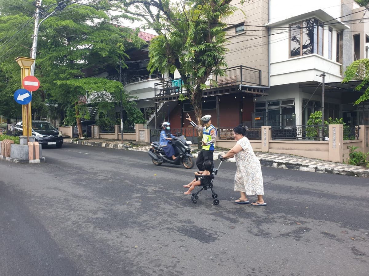 Sat Lantas Polres Parepare Intensifkan Pengendalian Arus Lalin di Sejumlah Ruas Jalan