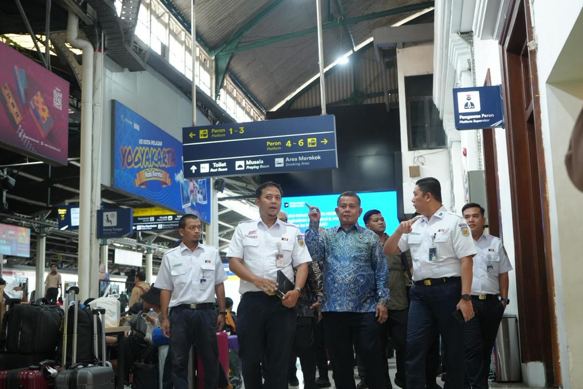 Wakil Menteri UMKM Apresiasi Pemanfaatan Ruang UMKM di Stasiun Yogyakarta