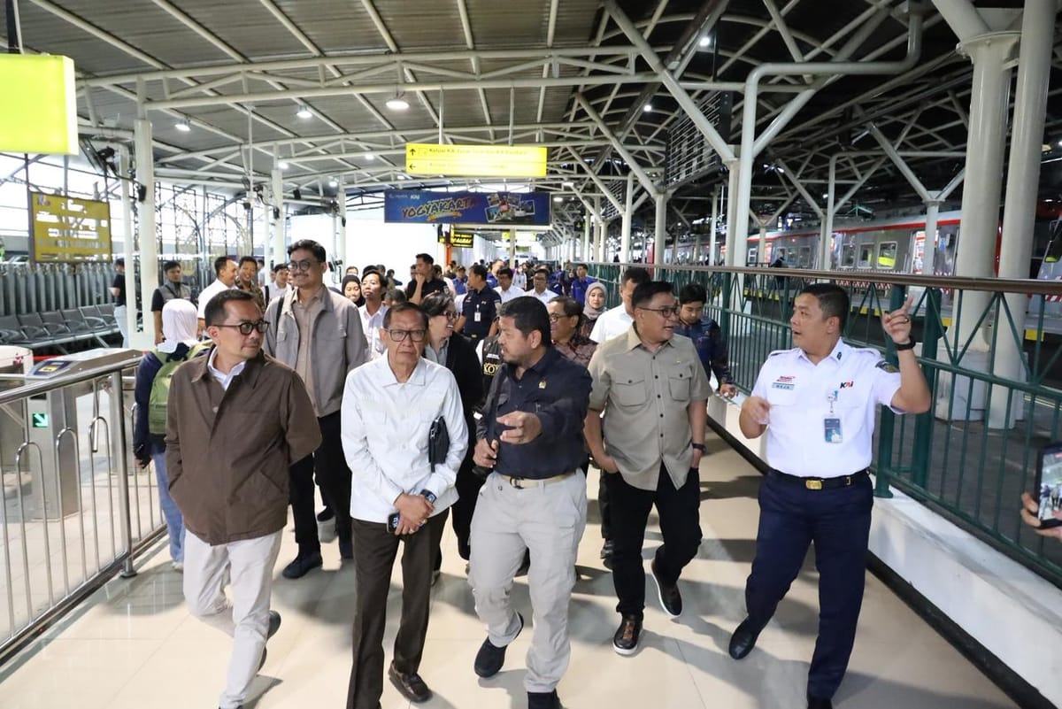 Komisi V DPR RI Tinjau Kesiapan Angkutan Lebaran 2026 di Stasiun Yogyakarta