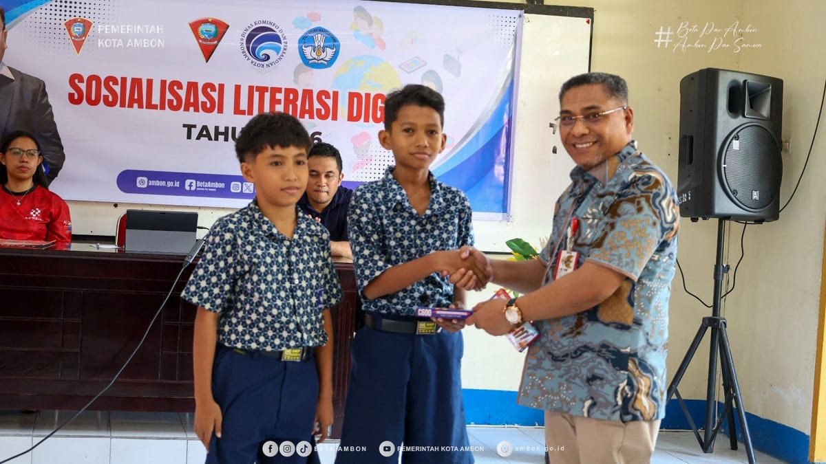 Diskominfo Gelar Sosialisasi Literasi Digital di SMPN 6