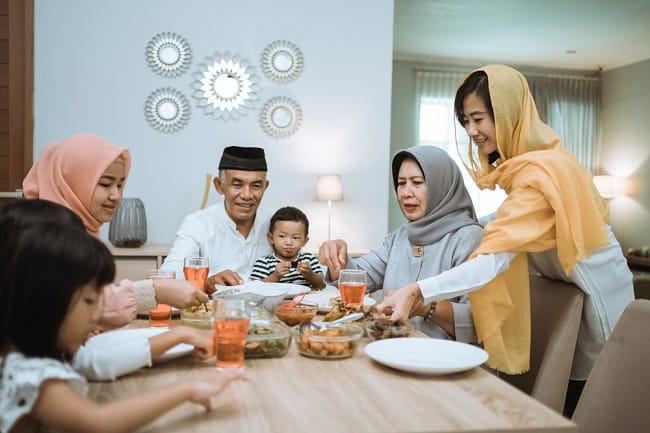 Berbuka Dengan Yang Sehat Agar Ibadah Puasa Tetap Terjaga