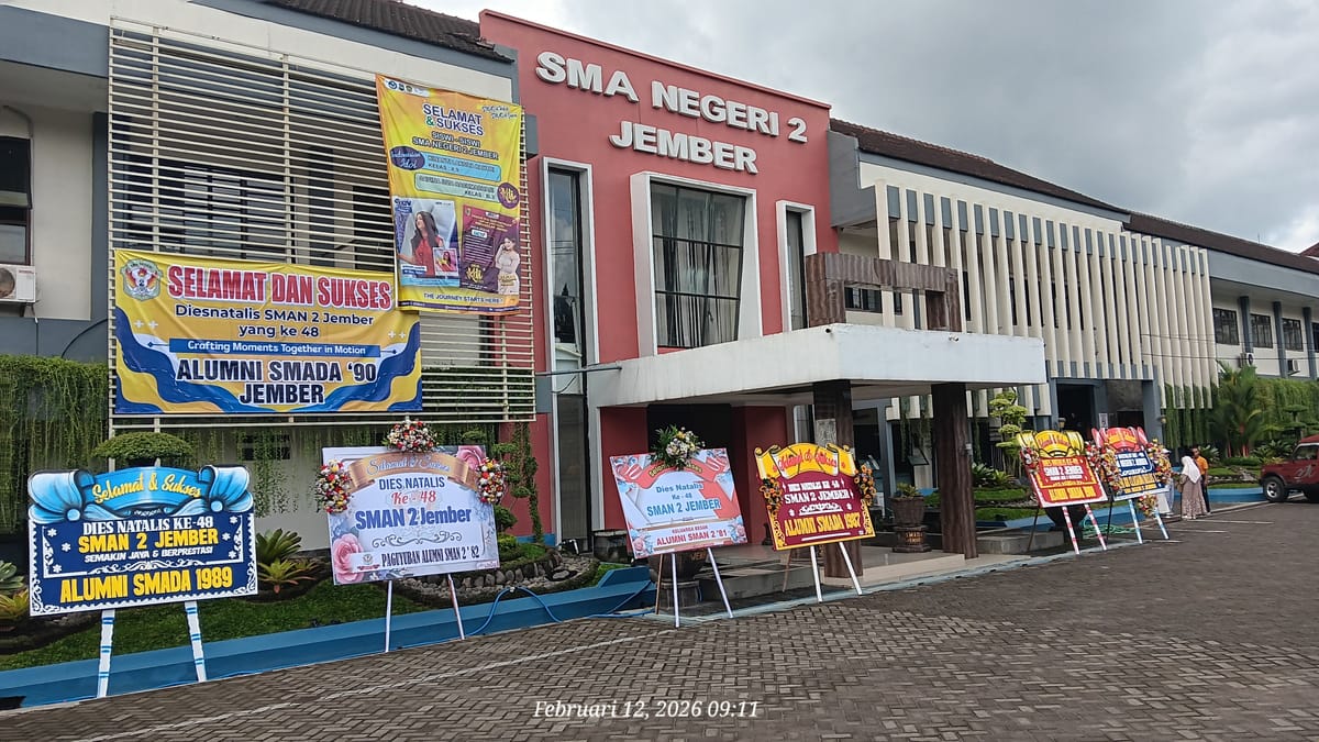 Libatkan Alumni, Dies Natalis SMA Negeri 2 Jember Berlangsung Meriah