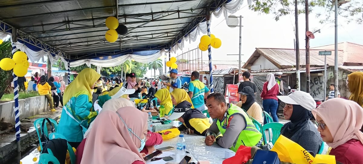 Senam Sehat D’Aero Komunitas dan Pemeriksaan Kesehatan Gratis Warnai CFD Salero Ternate