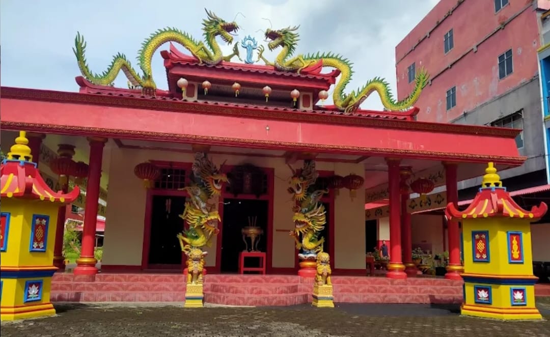 Umat Khong Hu Chu di Ternate Rayakan Imlek di Klenteng Ibu Suri Agung