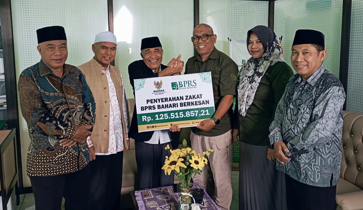 BPRS Bahari Berkesan Salurkan Zakat Perusahaan Sebesar 125 Juta Lebih ke BAZNAS Ternate