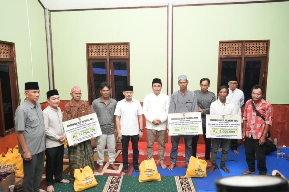 Fairid Temui Korban Kebakaran Mendawai, Pemko Siapkan Bantuan hingga Rp12 Juta