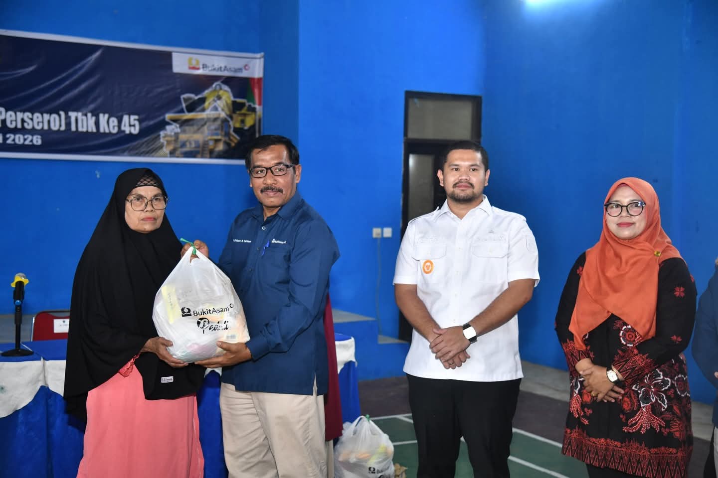 HUT ke-45 PT Bukit Asam, 550 Paket Sembako Disalurkan di Sawahlunto, Sinergi BUMN–Pemko Diperkuat