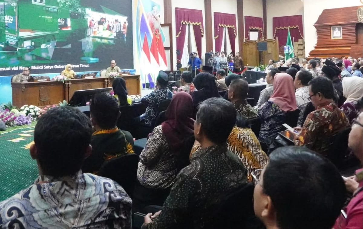 Gubernur Jatim Minta Bupati/Walikota Pantau Pergerakan Harga di Daerah Masing-Masing