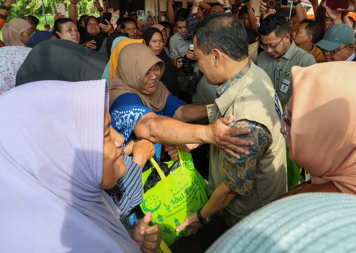 Banjir Grobogan dan Demak: Gubernur Ahmad Luthfi Prioritas  Infrastruktur dan Pendidikan