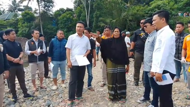 Di Balik Viral Nek Saudah, Tokoh Adat Lubuak Aro Ungkap Sengketa Ulayat Bertahun-tahun