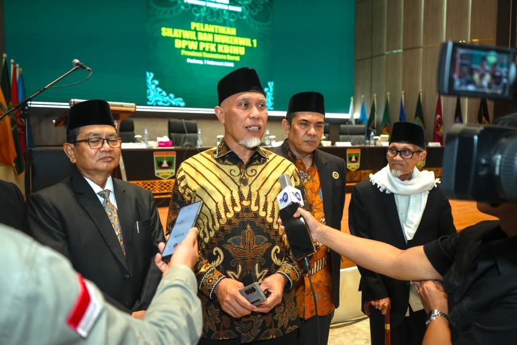 Gubernur Mahyeldi Tegaskan Peran Strategis FK KBIHU dalam Pembinaan Jemaah Haji dan Umrah