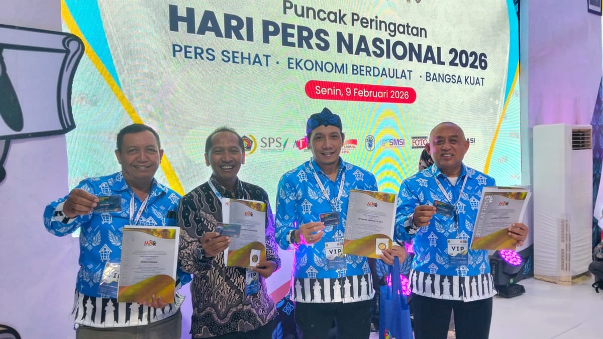 Empat Wartawan PWI Jawa Tengah Raih Anugerah Pers Card Number One di HPN 2026