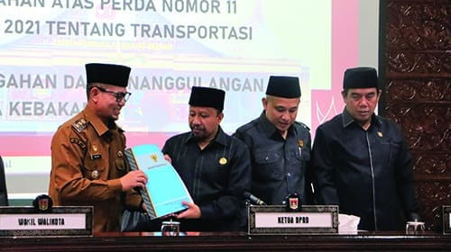 Pemko Bukittinggi Hantarkan Raperda Tentang Perubahan Atas Perda Nomor 11 Tahun 2021