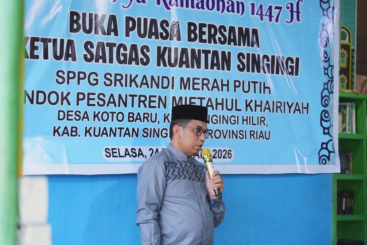 Bupati Kuansing Buka Puasa Bersama Dengan Santri Ponpes Miftahul Khairiyah