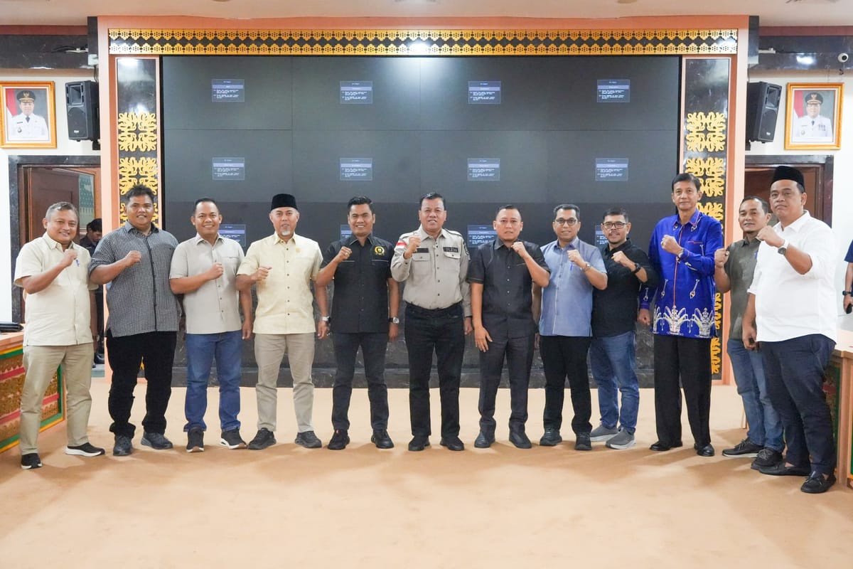 Suhardiman Amby,  Apresiasi   Legislator DPRD Riau Perjuangkan Perbaikan Jalan Taluk Kuantan - Cerenti