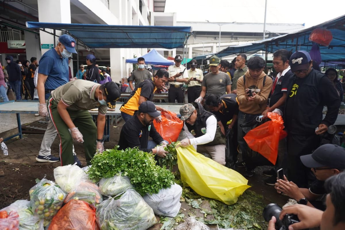 Pasar Induk Among Tani Membiru, Ribuan Peserta Turun Tangan Peringati HPSN 2026