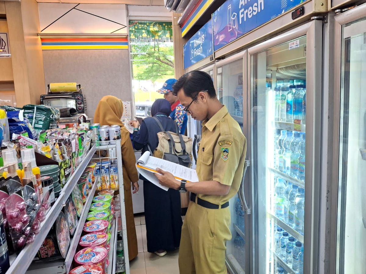 Sambut Angkutan Lebaran, KAI Daop 5 Pastikan Tenant Stasiun Purwokerto Aman dan Higienis