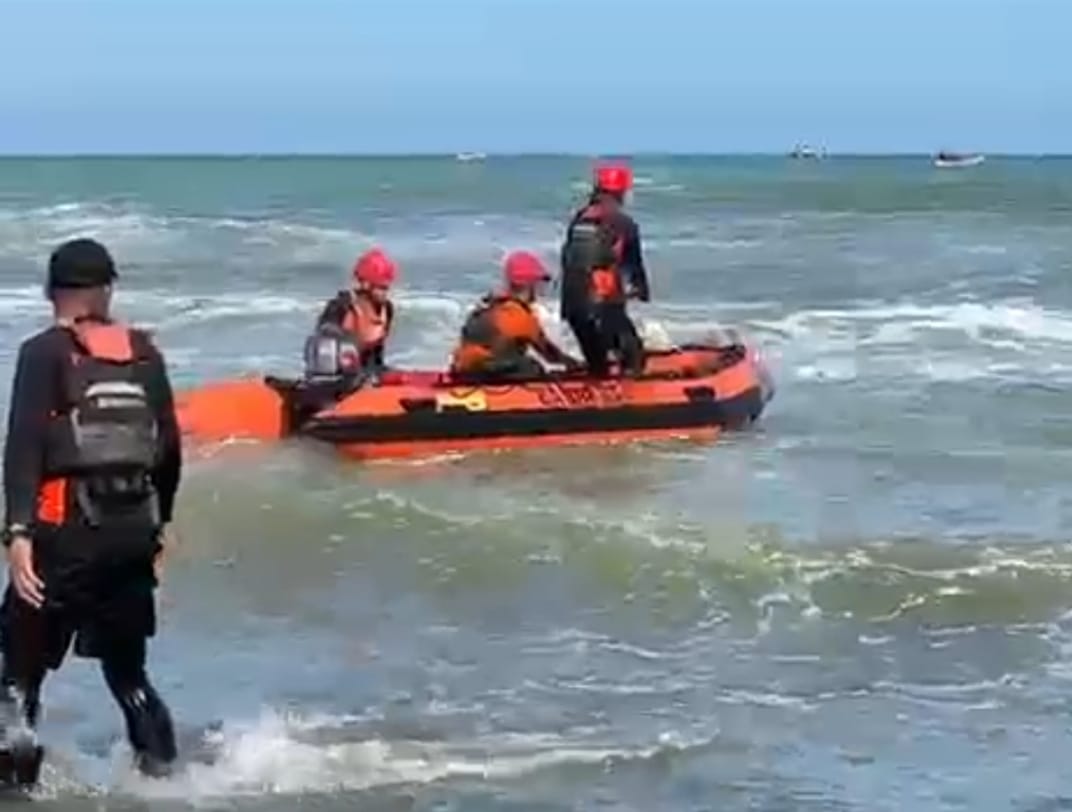 Satu Wisatawan Hilang Terseret Ombak di Pantai Watu Bale Kebumen