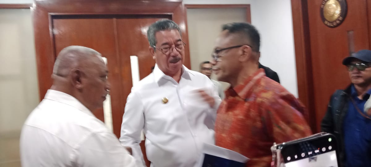 Rumah Rusak Akibat Bentrok Morella–Hitumesing, Gubernur Turun Tangan Janji Pemulihan