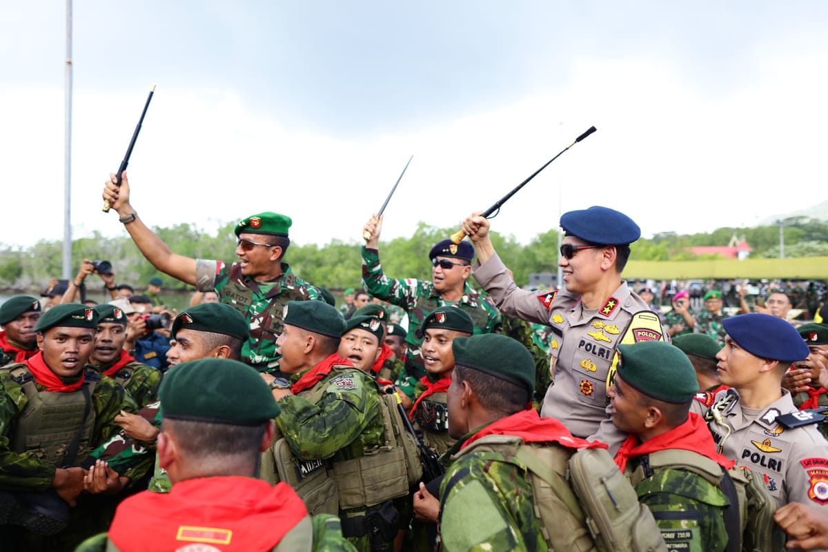 Sambut Satgas Pamtas Yonif 0/Banau, Kapolda Maluku Apresiasi Pengabdian di Perbatasan