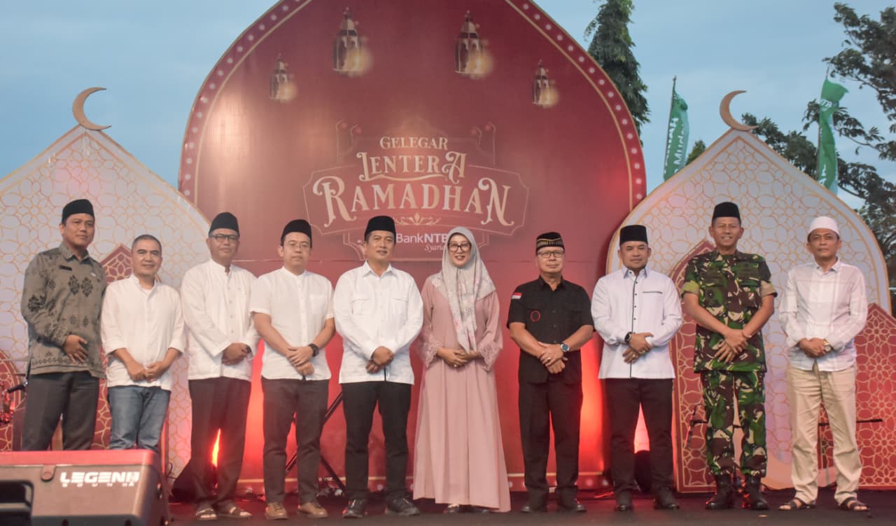 Gubernur NTB Buka Lentera Ramadhan di Kopang, Tegaskan Pembangunan Tak Lagi Terpusat di Mataram