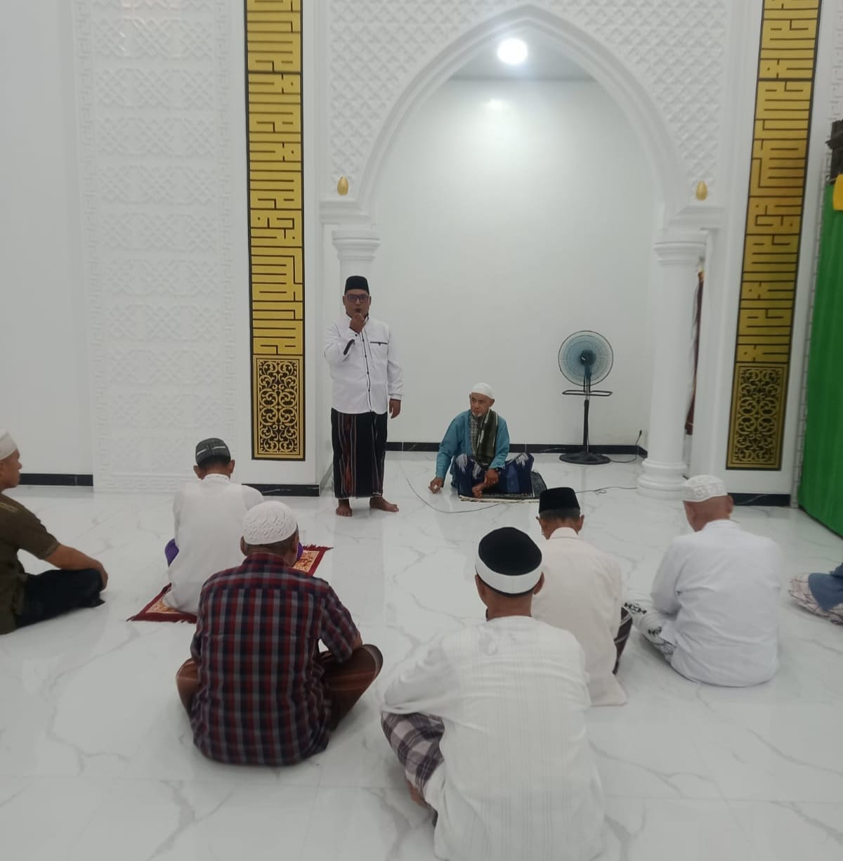 Kepala KUA Ternate Tengah Jelaskan Tiga Tingkatan Puasa Pada Safari Ramadhan Subuh