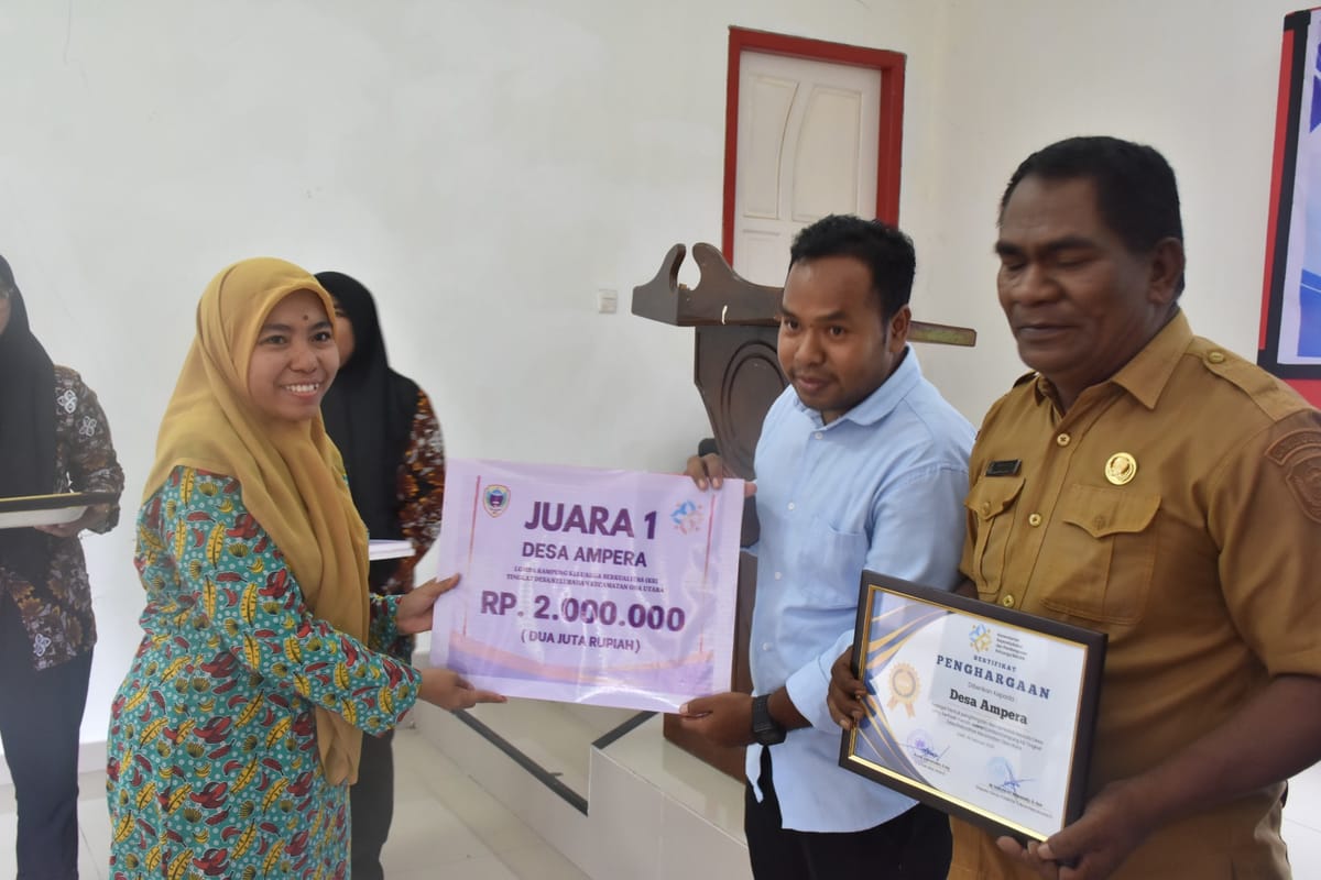 Desa Ampera Juara Lomba Kampung KB Tingkat Desa/Kelurahan Kecamatan Oba Utara