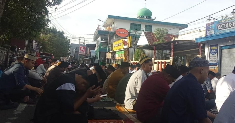 Jamaah Muhammadiyah di Ternate Laksanakan Sholat Idulfitri di Masjid Darul Arqam