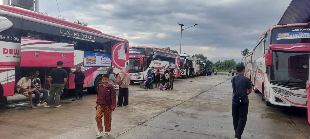 10 Unit Bus Arus Balik Gratis Kemenhub, Muat 400 Perantau Minang Bertolak ke Ibukota Jakarta