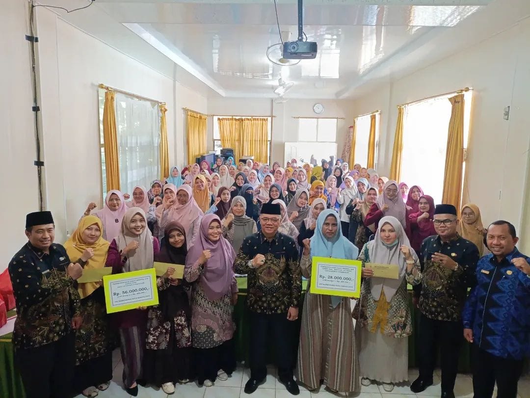 Kemenag Sawahlunto Salurkan Zakat Profesi ASN Rp89 Juta untuk 141 Mustahik melalui Program Indonesia Berdaya