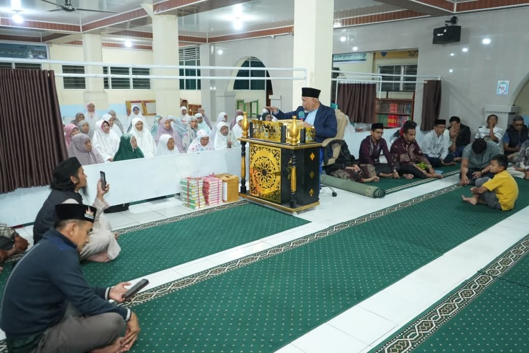 Gelar Subuh Mubarakah di Sijunjung, Gubernur Mahyeldi Ajak Umat Pererat Silaturahmi