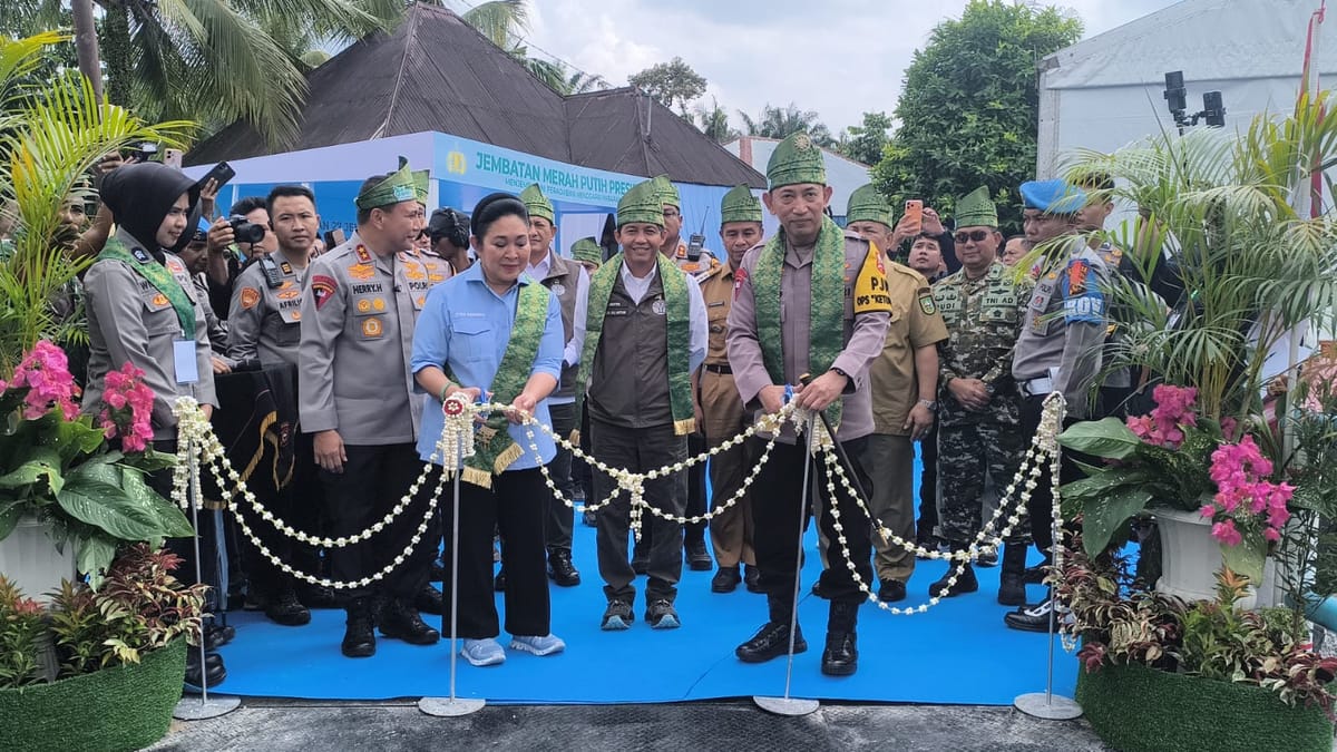 Kapolri - Titiek Soeharto Resmikan Groundbreaking 110 Jembatan Merah Putih Presisi Riau